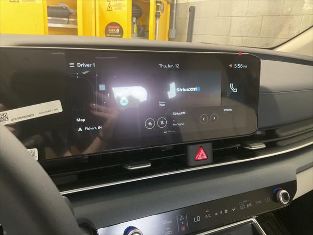 new 2025 Kia Carnival car, priced at $41,685