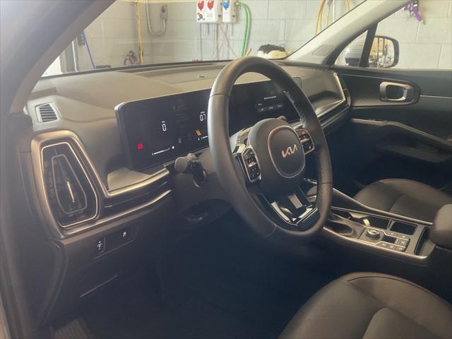 used 2025 Kia Sorento car, priced at $31,900