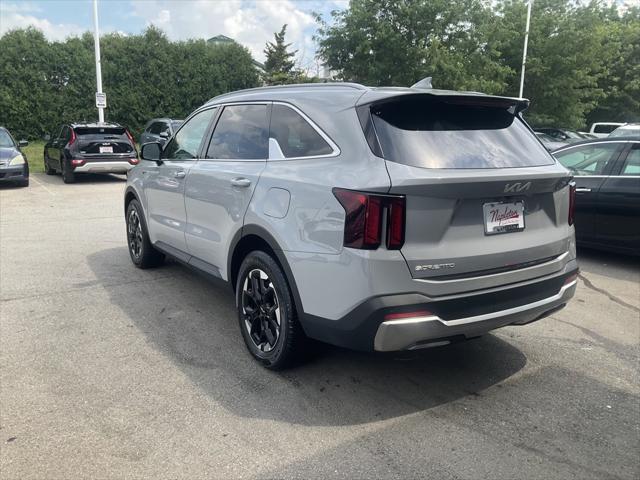 used 2025 Kia Sorento car, priced at $31,900