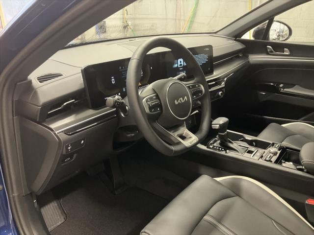 new 2025 Kia K5 car, priced at $31,678