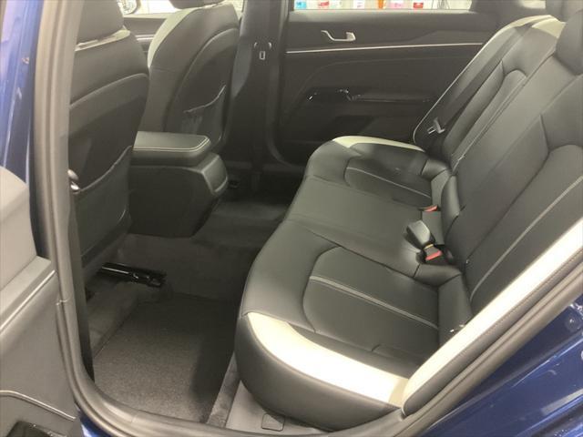 new 2025 Kia K5 car, priced at $31,678