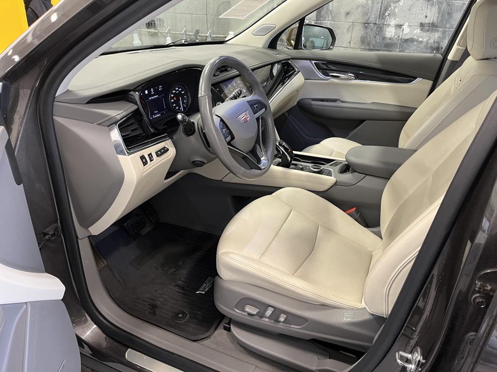 used 2020 Cadillac XT6 car, priced at $22,746