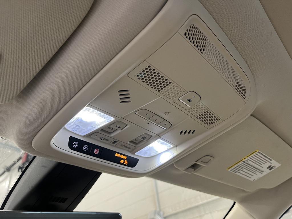 used 2020 Cadillac XT6 car, priced at $22,746