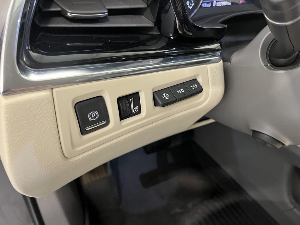 used 2020 Cadillac XT6 car, priced at $22,746