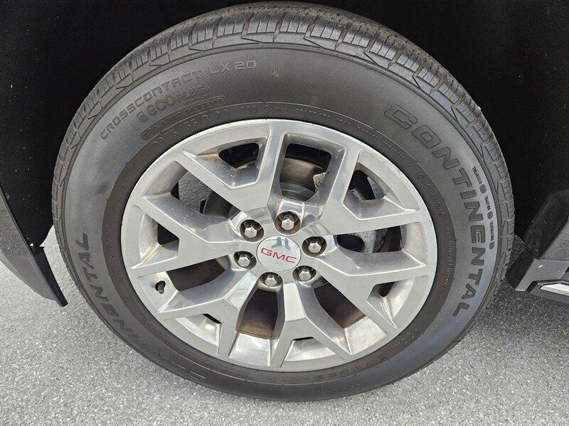 used 2018 GMC Yukon XL car, priced at $27,995