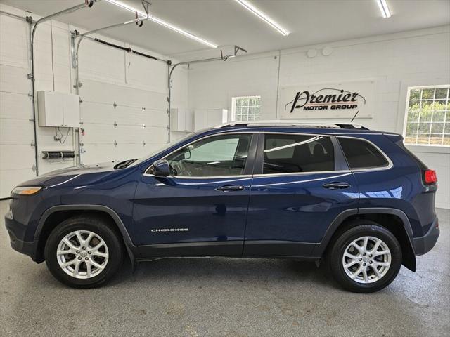 used 2018 Jeep Cherokee car, priced at $15,495