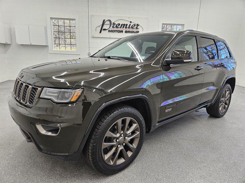 used 2016 Jeep Grand Cherokee car, priced at $17,995