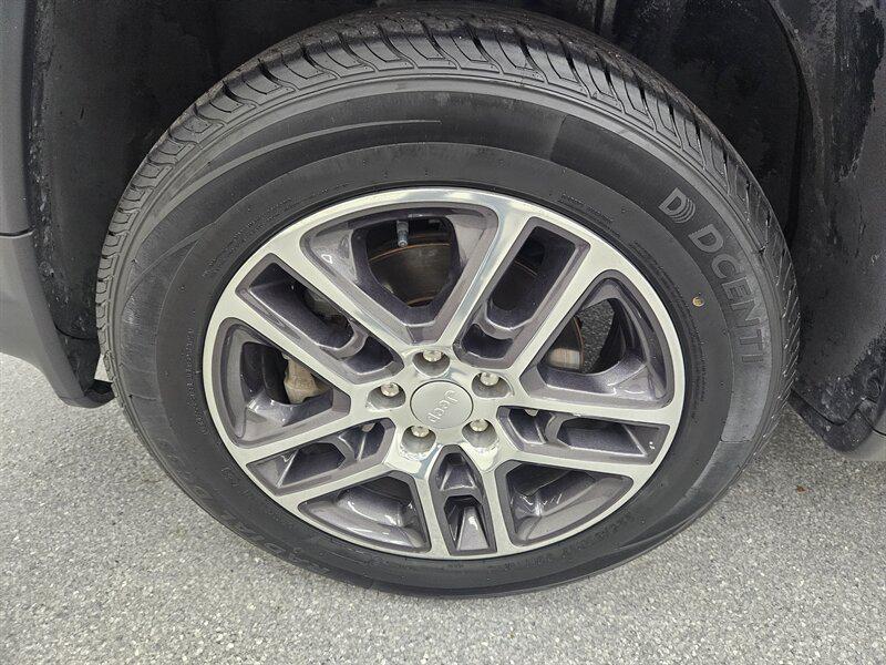 used 2019 Jeep Compass car, priced at $17,495