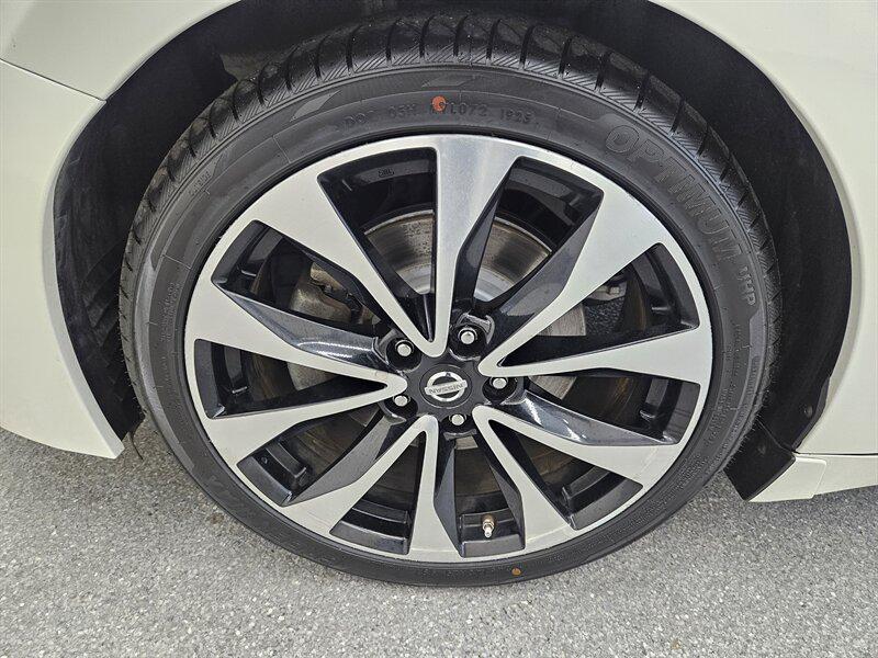 used 2018 Nissan Maxima car, priced at $18,995