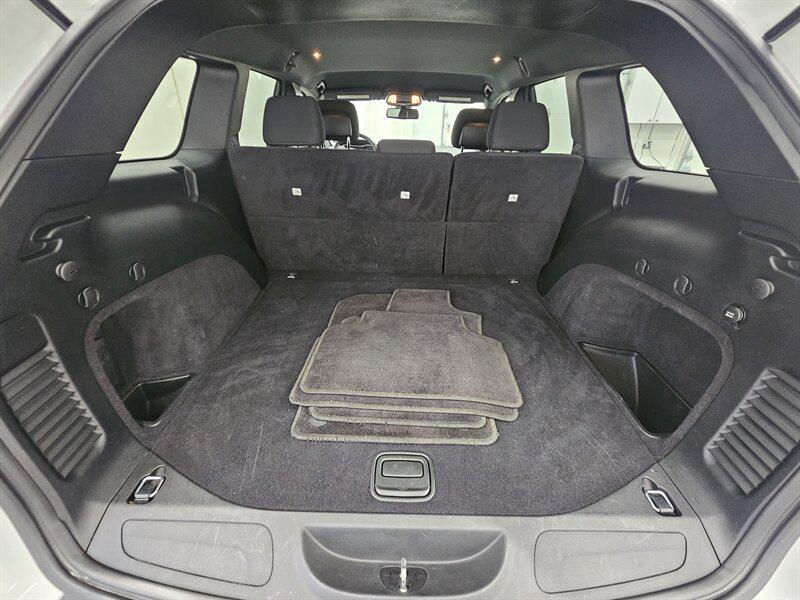used 2016 Jeep Grand Cherokee car, priced at $13,495