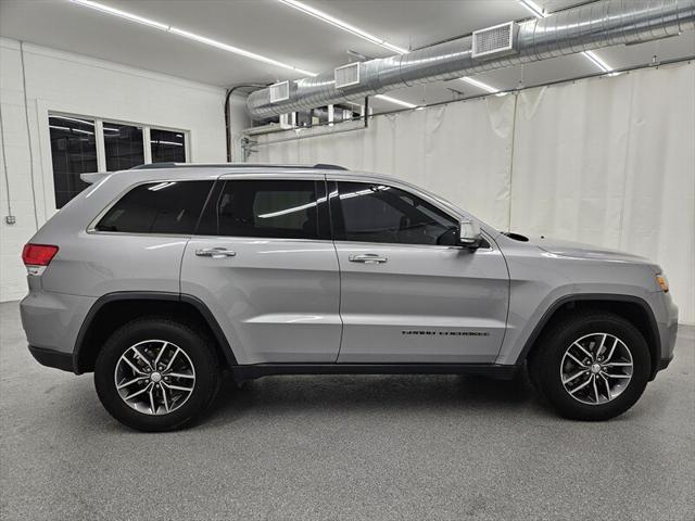 used 2017 Jeep Grand Cherokee car, priced at $17,495