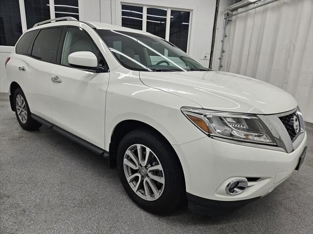 used 2016 Nissan Pathfinder car, priced at $10,995