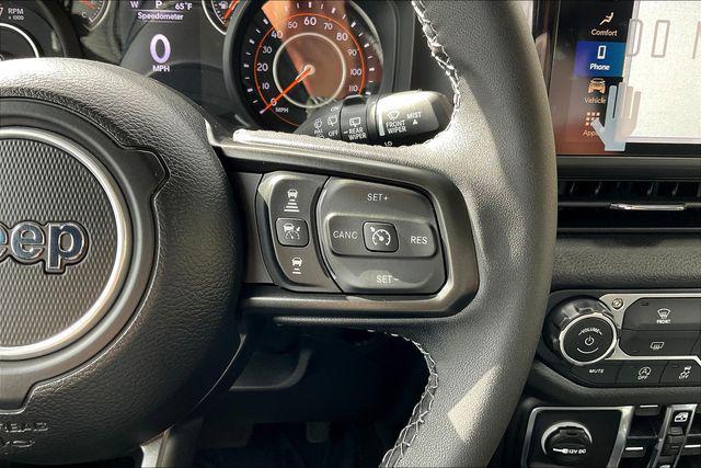 new 2025 Jeep Wrangler car, priced at $49,180