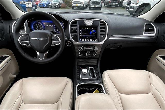 used 2022 Chrysler 300 car