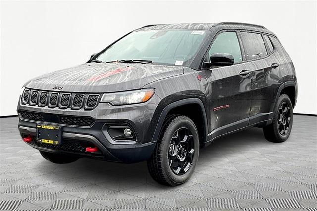 new 2024 Jeep Compass car, priced at $30,999