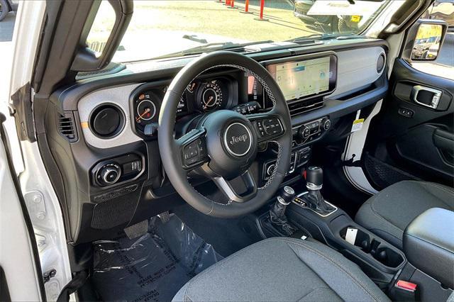 new 2025 Jeep Wrangler car, priced at $41,885