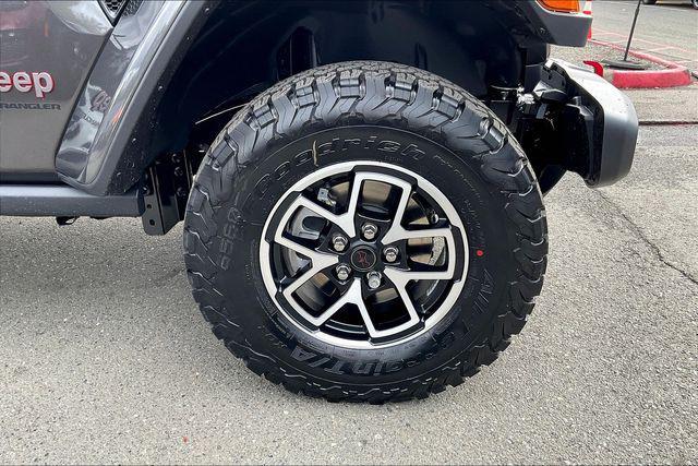 new 2025 Jeep Wrangler car, priced at $59,005
