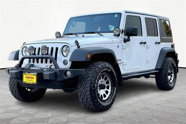 used 2015 Jeep Wrangler Unlimited car, priced at $21,500