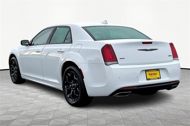 used 2022 Chrysler 300 car