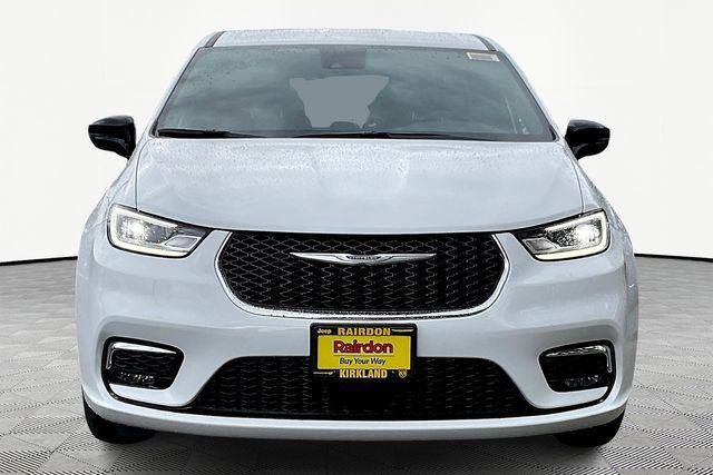 new 2026 Chrysler Pacifica car, priced at $45,835