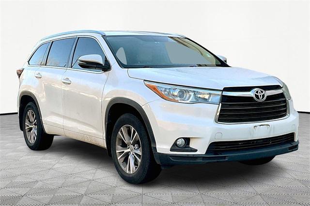 used 2015 Toyota Highlander car, priced at $17,500