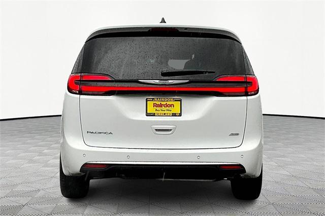 new 2024 Chrysler Pacifica car, priced at $41,500