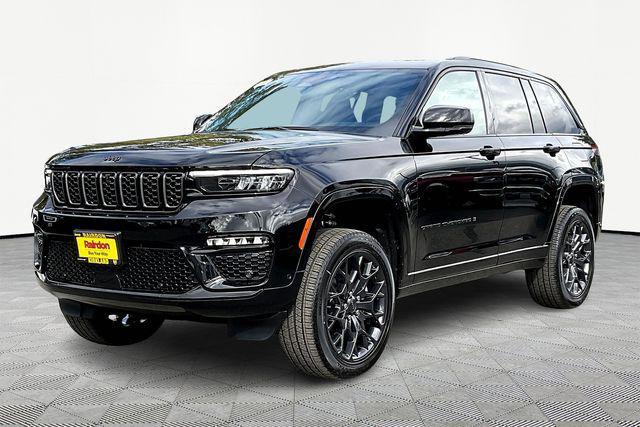 new 2025 Jeep Grand Cherokee car, priced at $54,830