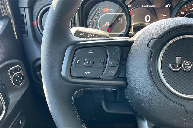 new 2025 Jeep Wrangler car, priced at $48,752