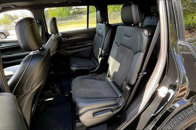 new 2025 Jeep Grand Cherokee L car, priced at $45,000