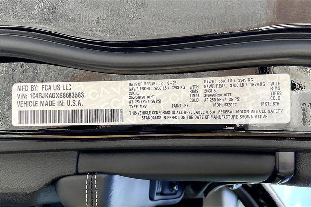 new 2025 Jeep Grand Cherokee L car, priced at $45,000