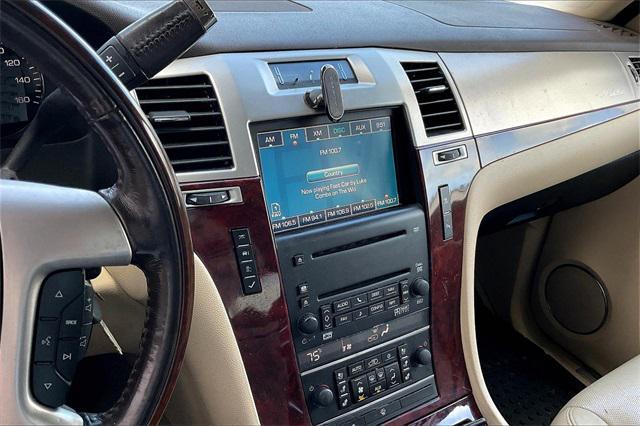 used 2007 Cadillac Escalade car, priced at $10,000