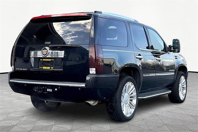 used 2007 Cadillac Escalade car, priced at $10,000