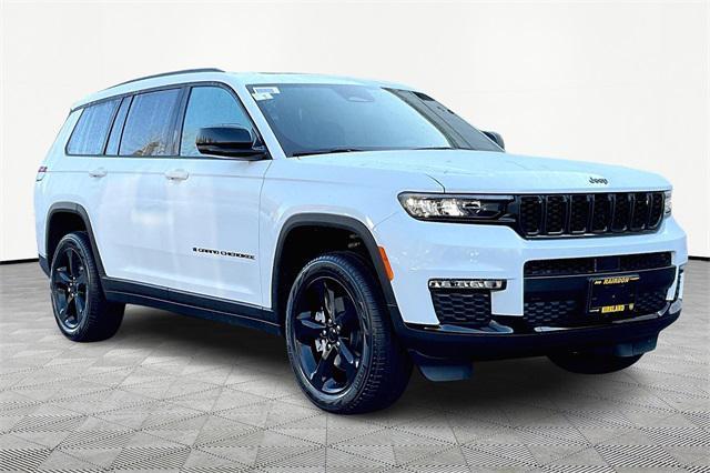 new 2025 Jeep Grand Cherokee L car, priced at $54,040