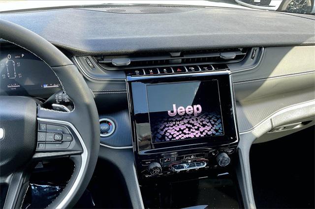 new 2025 Jeep Grand Cherokee L car, priced at $44,000