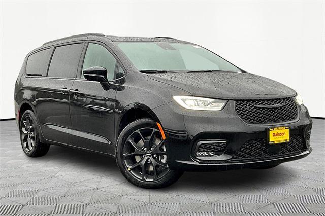 new 2025 Chrysler Pacifica car, priced at $54,260