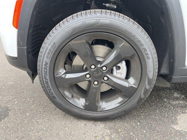 used 2025 Jeep Grand Cherokee L car, priced at $42,650