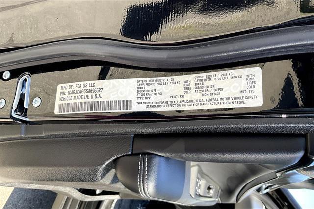 new 2025 Jeep Grand Cherokee L car, priced at $50,375