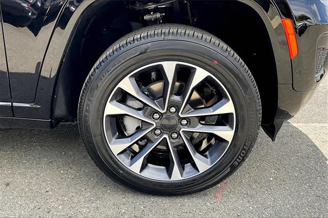 new 2025 Jeep Grand Cherokee car, priced at $59,585