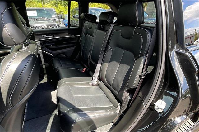 new 2025 Jeep Grand Cherokee car, priced at $59,585