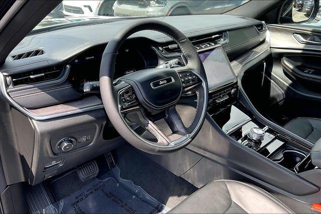 new 2025 Jeep Grand Cherokee car, priced at $55,000