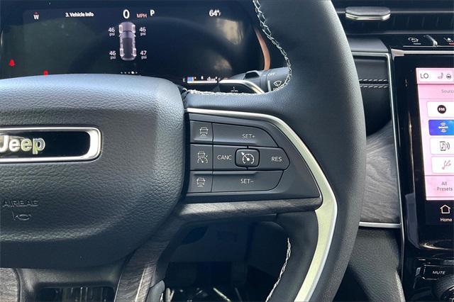 new 2025 Jeep Grand Cherokee car, priced at $52,140