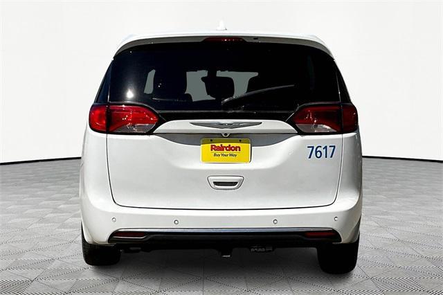 used 2019 Chrysler Pacifica Hybrid car, priced at $22,000