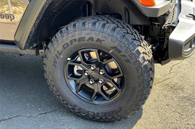 new 2025 Jeep Wrangler car, priced at $57,270