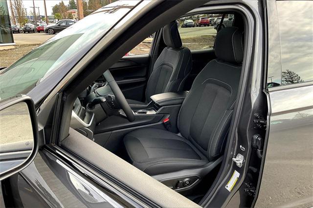 new 2025 Jeep Grand Cherokee car, priced at $44,965