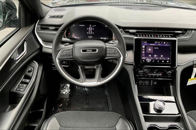 new 2025 Jeep Grand Cherokee car, priced at $35,475