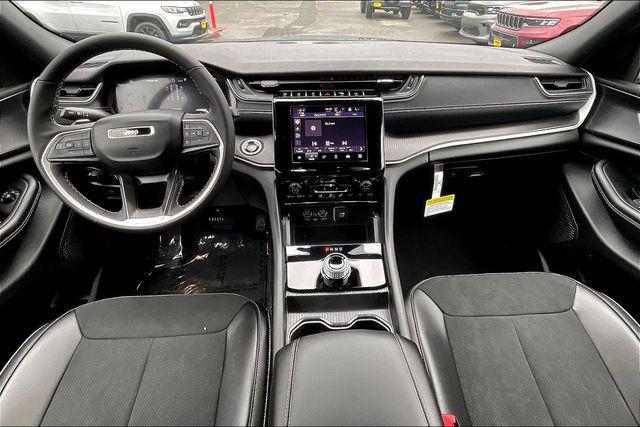 new 2025 Jeep Grand Cherokee car, priced at $35,475