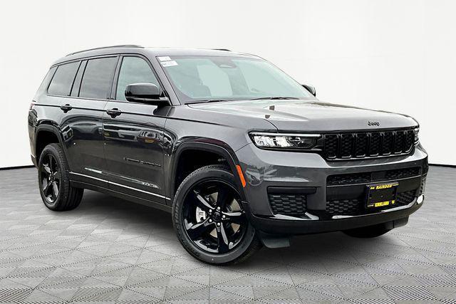 new 2025 Jeep Grand Cherokee L car, priced at $39,000