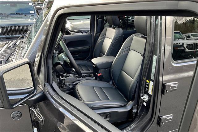 new 2025 Jeep Wrangler car, priced at $59,850
