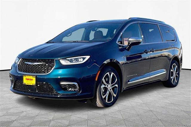 new 2025 Chrysler Pacifica car, priced at $57,620