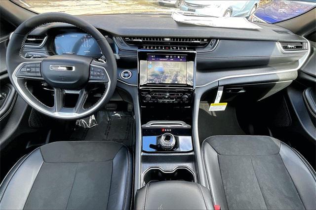 new 2025 Jeep Grand Cherokee car, priced at $49,170